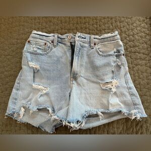 Women’s Abercrombie & Fitch Curve Love High Rise 4” shorts